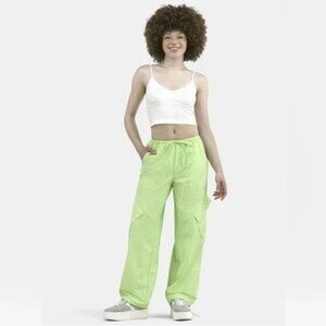 No Boundaries Women’s Cargo Parachute Pants XS 0-2 Relaxed Wide Leg Geen NEW